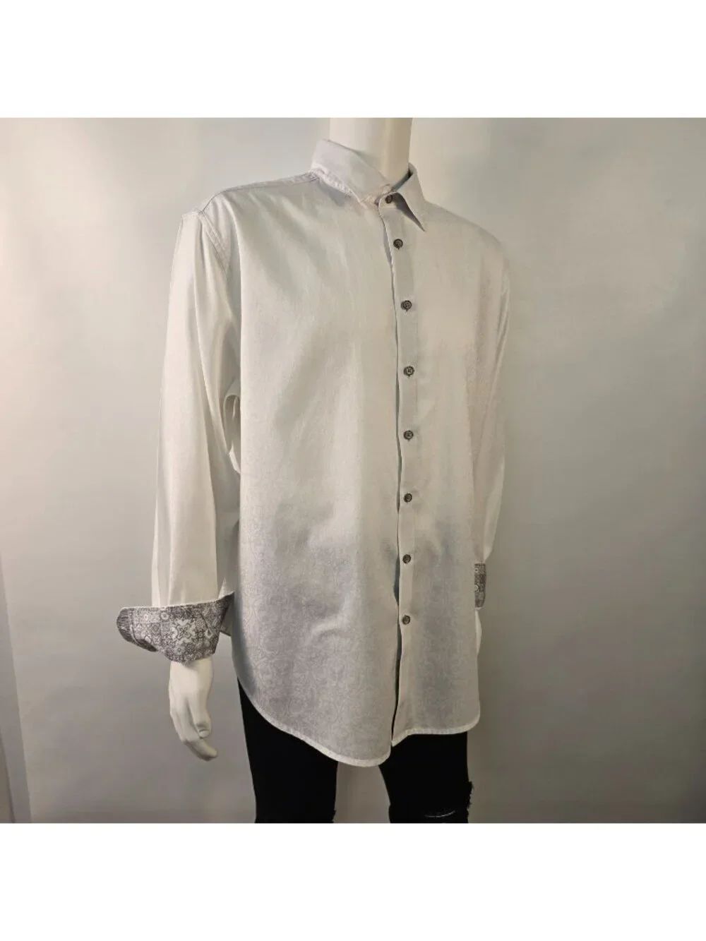 Robert Graham Knowledge Wisdom Truth Shirt Sz XL White Paisley Flip Cuff Cotton